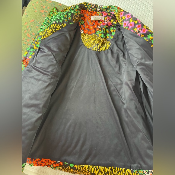 Vintage Evelyn Pearson || Quilted Floral Lounging Jacket - Picture 4 of 7